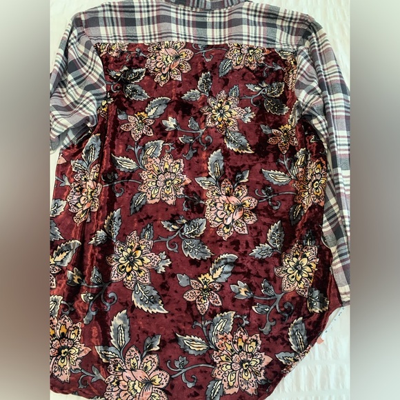 Cedarwood State  Plaid Button Down Shirt With Velvet Back - Picture 15 of 16